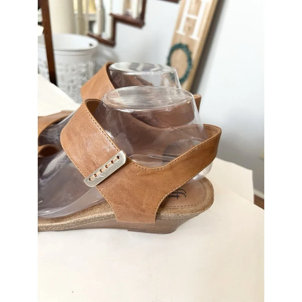 Womens Brown Luggage Sofft Verdi II Sandals 9.5 Tan Wedge Hook Loop Comfort